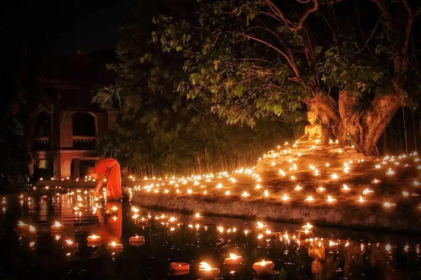 Bougies pour le Makha Bucha